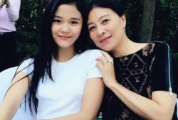 岳红女儿最新爆料,揭秘母亲鲜为人知的往事
